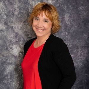 Meet your Posher, Nikki